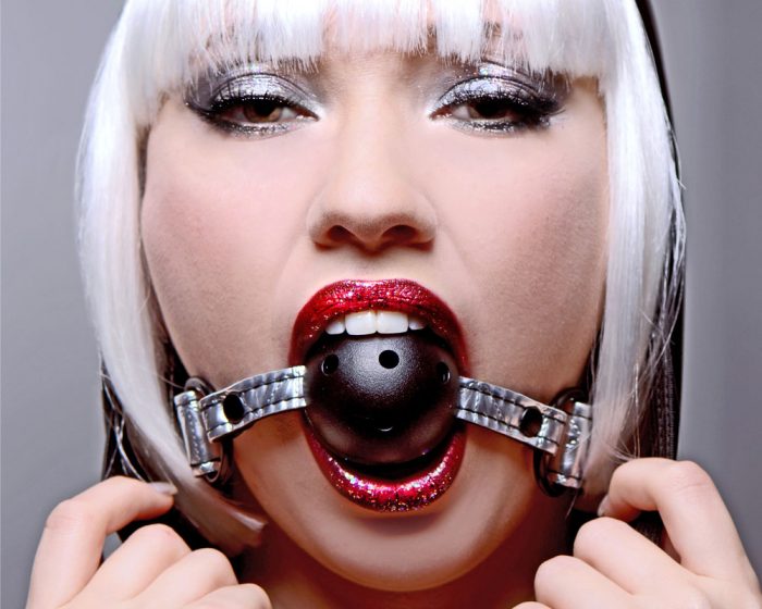Master-Series-Platinum-ae492-Gagged-Breathable-Ball-Gag-F3-Mordaza de Bola respirable Modelo Mordaza de Bola respirable
