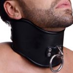 Modelo Collar postura BDSM