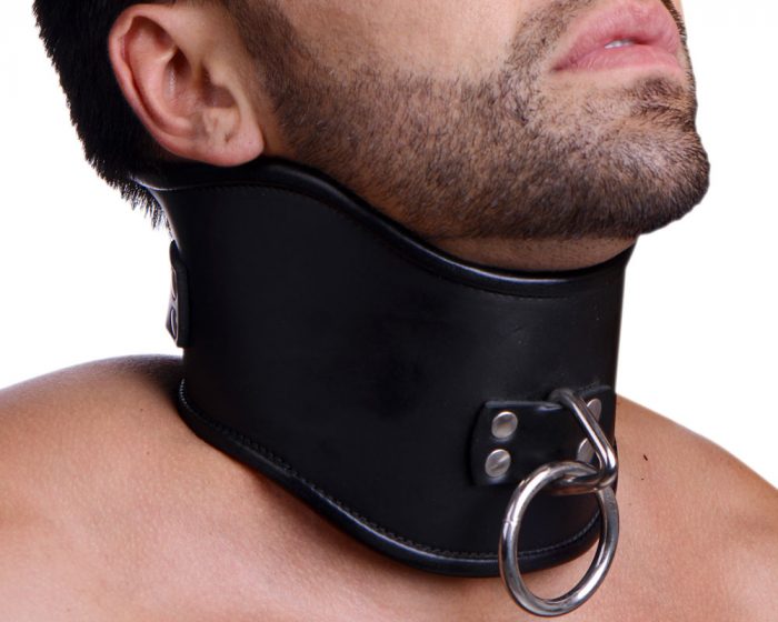 Modelo Collar postura BDSM