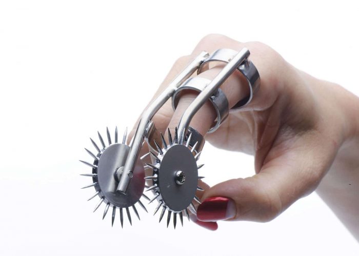 AE793-Master-Series-Spikes-Double-Finger-Pinwheel-F1