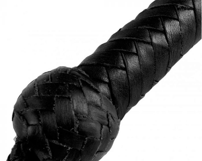 AD102--Click-Image-to-Zoom--Strict-Leather-4-Foot-Whip-Fg2